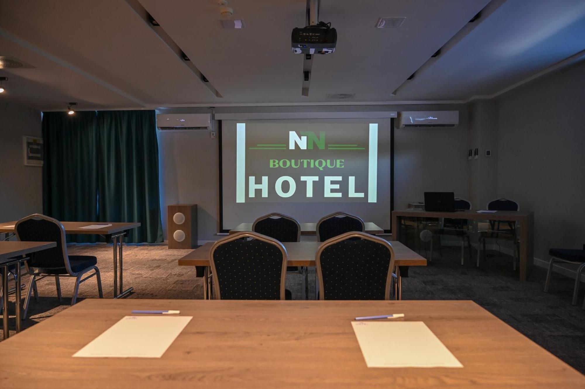 Nn Boutique Hotel Tiszaujvaros Exterior foto